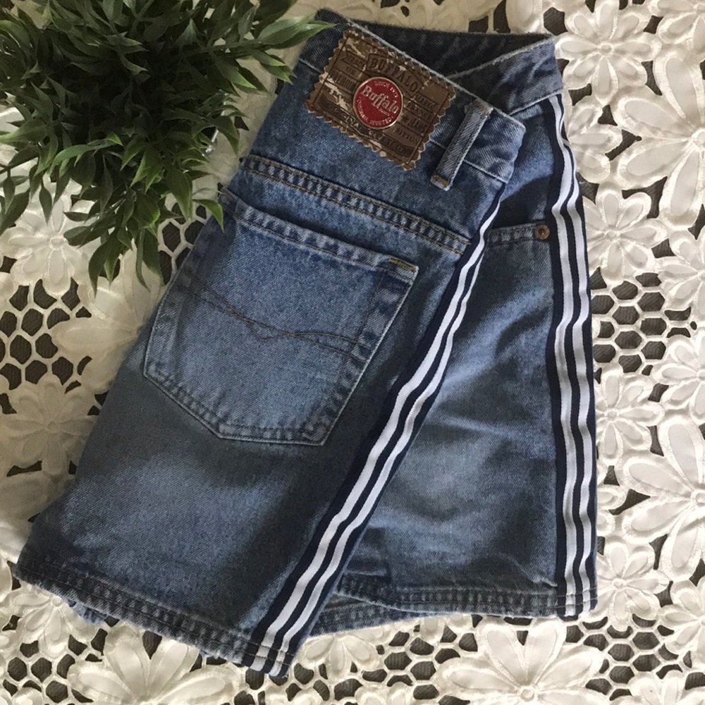 VINTAGE | Buffalo Shorts